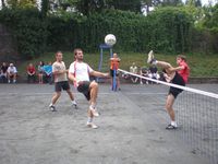  OP dvojic Kutná Hora/Kolín 2012  ( vlevo dvojice Plašil u míče a Procházka, napravo blokující vrdský Vavřina 